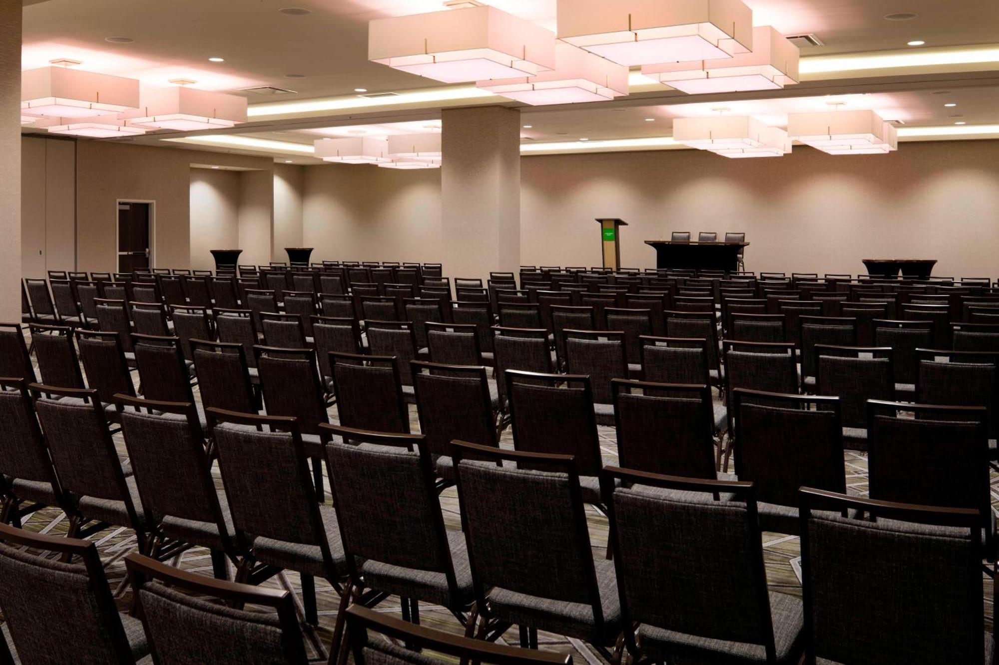 Courtyard By Marriott Prince George Esterno foto