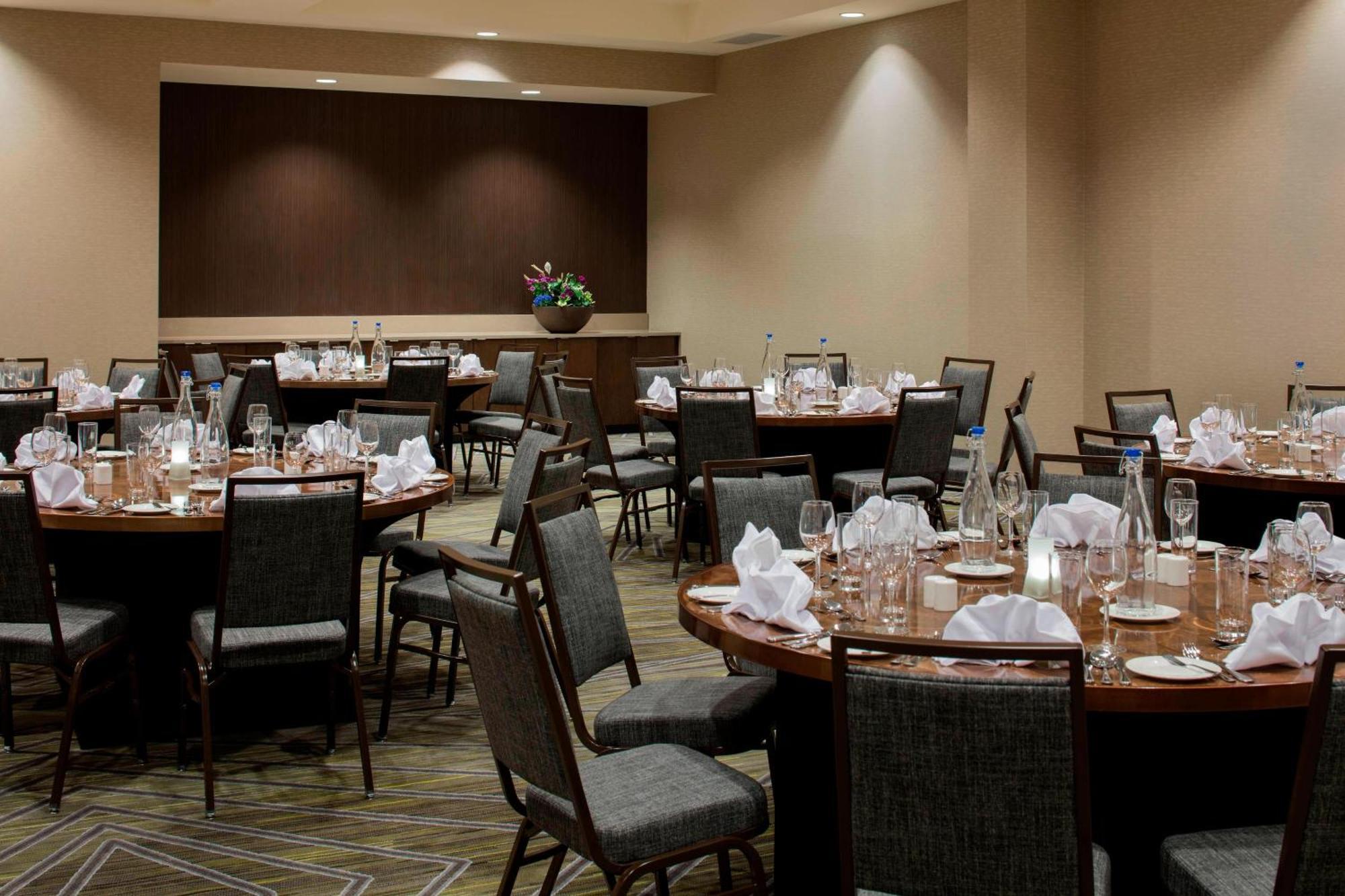 Courtyard By Marriott Prince George Esterno foto