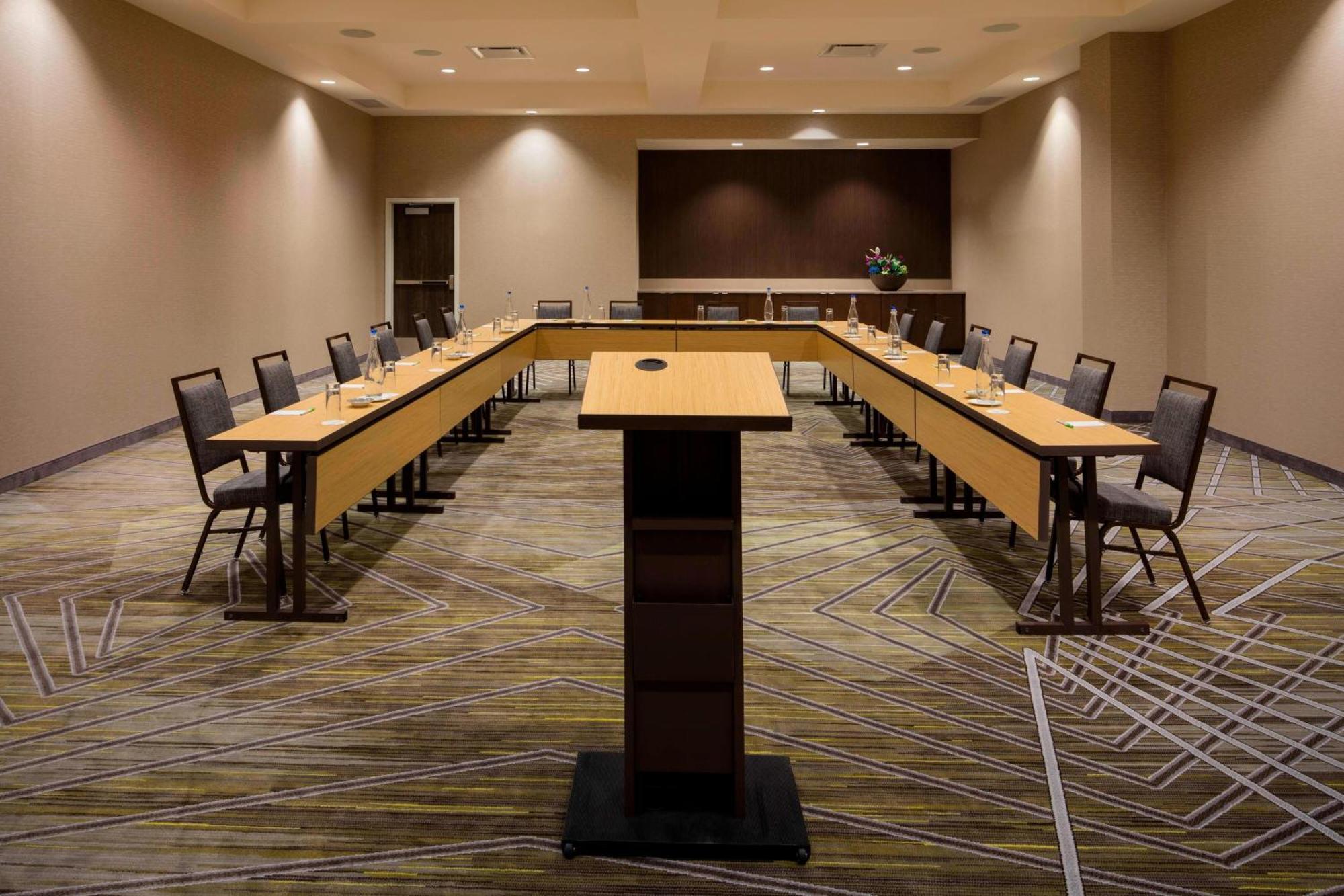 Courtyard By Marriott Prince George Esterno foto
