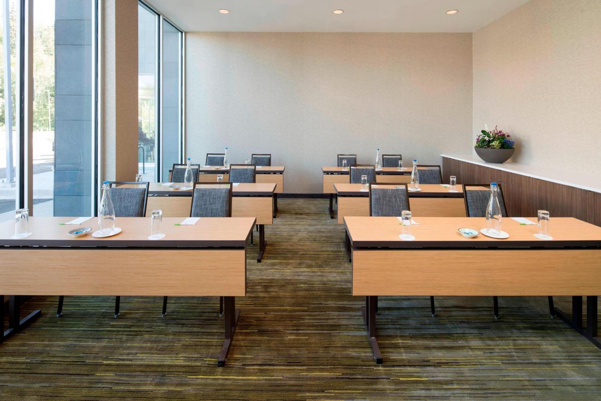 Courtyard By Marriott Prince George Esterno foto