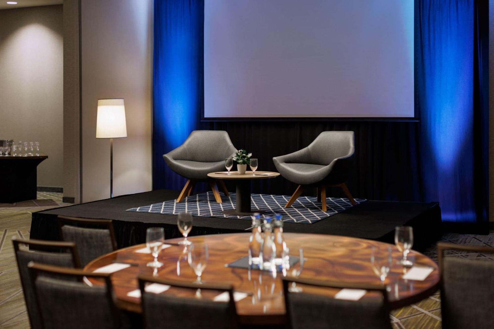 Courtyard By Marriott Prince George Esterno foto