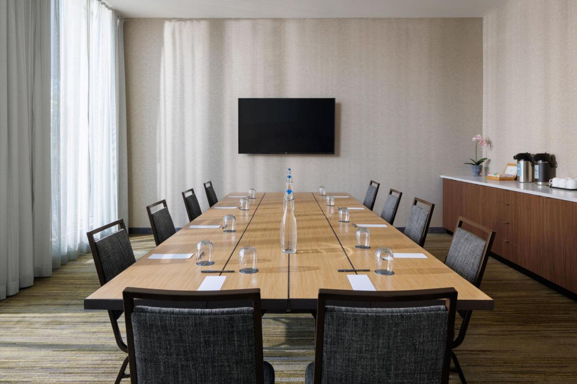 Courtyard By Marriott Prince George Esterno foto
