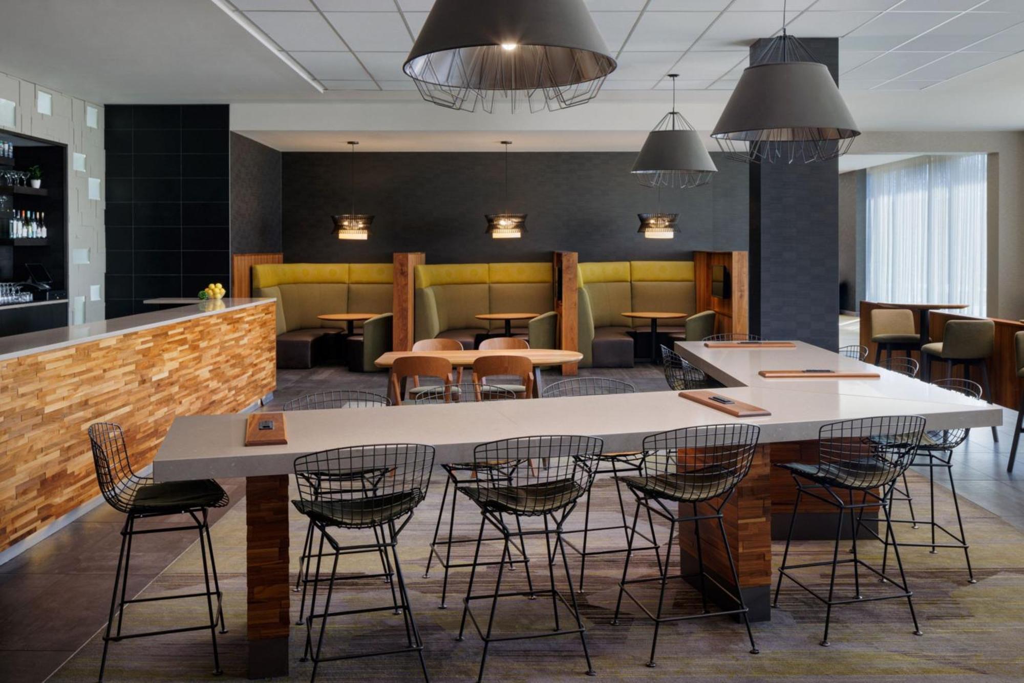 Courtyard By Marriott Prince George Esterno foto