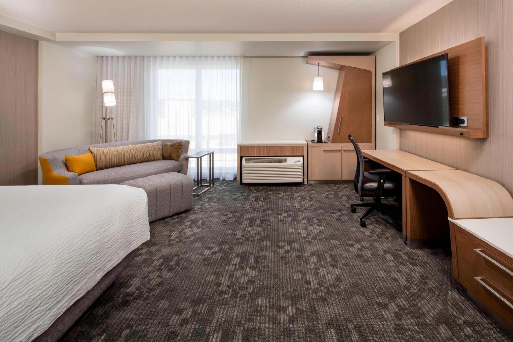 Courtyard By Marriott Prince George Esterno foto